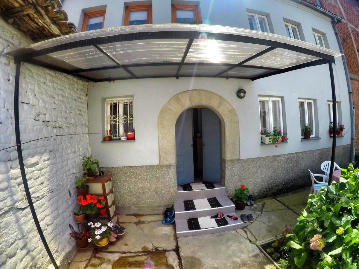 Kulla Dula Guesthouse Gjakova Exterior photo